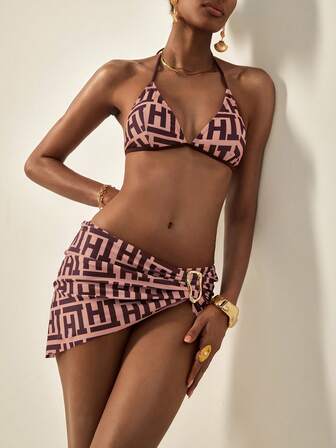 Écloséra 3件套女士夏季沙滩时尚全印花字母吊带系带上衣、常规三角泳裤和不规则D形环装饰迷你裙比基尼套装