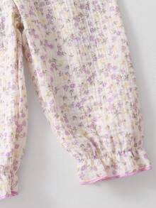 SHEIN Baby Girls Fall Autumn/Winter Pajamas-2 Pieces Floral Ruffle Collar Pajama Set Pink Pastel Long Sleeve Round Neck Button Front Pants Two Pieces Cozy - Purple - View 4
