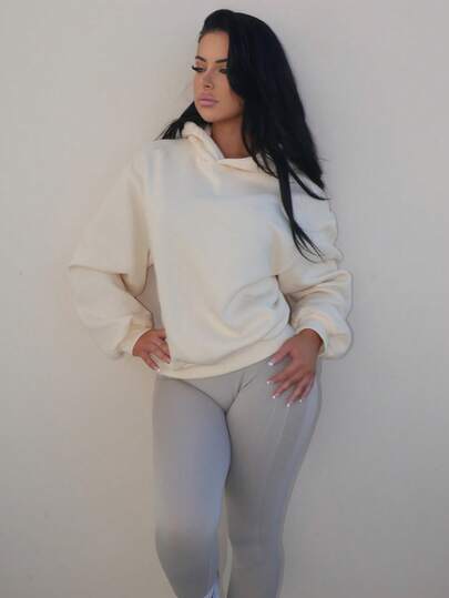 Vassilux Oversized Hoodie Relaxed Fit Dropped Shoulder Sweatshirt Back To School Autumn Winter Cosy Fall Christmas Cute Casual Everyday Y2K Streetwear Capsule Wardrobe Yellow Christmas