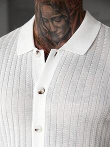 Manfinity Homme 男士撞色条纹前开襟短袖针织衫，男士夏季衬衫，2026男士钩针衬衫，男士休闲装，男士春夏衬衫，条纹针织衬衫。男士撞色滚边前开襟休闲短袖针织衫，短袖条纹针织开衫，男士夏季休闲短袖针织衫，复古风格，非常适合情侣穿着，也是送给男友或丈夫的绝佳礼物。男士网眼衬衫，男士钩针衬衫，男士街头风衬衫，男士针织衬衫，男士复古衬衫。 - 彩色 - 查看 6