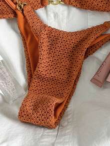Swim Mod Damen Jacquard Stoff Spaghetti-Träger Bikini Set mit Metall Dekor, Frühling/Sommer - Braun - Übersicht 5