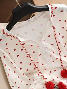 GlowEve CURVE 大码女式爱心印花流苏春夏新款套装；V领长袖罩衫，饰有编织绳爱心图案，宽松舒适，搭配休闲短裤，两件套 - 彩色 - 查看 4