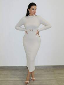 MDEdit Vestido texturizado de malha elástica para outono/inverno feminino, vestido justo com gola alta, vestido com fivela de metal, vestido elegante para mulheres, vestido casual, roupas femininas de outono/inverno, vestido de festa - Damasco - Ver 1