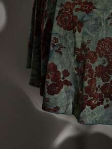 SHEIN ICON Đầm slip dáng rộng cỡ lớn kiểu vintage Y2K, cổ khoét sâu, xếp ly, đính hạt và chất liệu nhung, kiểu Trung Quốc cổ điển, thích hợp cho hẹn hò, tiệc tùng, du lịch, các buổi liên hoan. - Nhiều màu - Xem 9