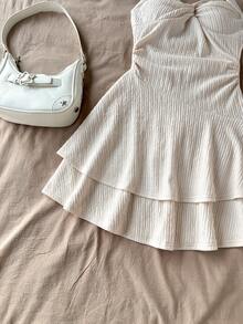 SHEIN 少女露背杏色迷你连衣裙，系带/荷叶边下摆，双层设计/适合派对/约会/情人节/度假/海滩度假装扮 - 杏色 - 查看 5