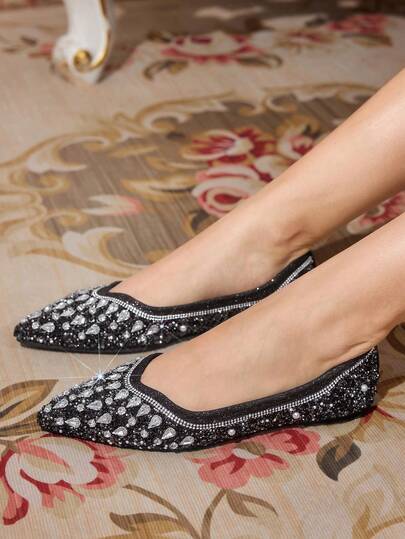 CUCCOO TILAWA 女士平底尖头休闲时尚高端柔软舒适鞋，饰有水钻和珍珠，适合芭蕾舞、派对、宴会、舞蹈、购物及各种场合。