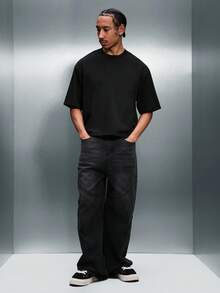 PLAYBOY X SUMWON 男士短款圆领短袖T恤，背面印有大兔子图案，休闲宽松版型 - 黑色 - 查看 3