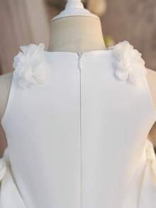 SHEIN 女童纯色3D立体花卉拼接圆领无袖休闲雪纺连衣裙 - 白色 - 查看 13