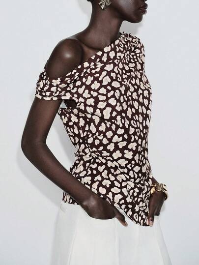 Lumivelle Women's New Oblique Collar Sleeveless Leopard Print Casual Elegant Blouse, Spring/Summer Animal Print Top Shoulder Off Top Leopard Print Tops Cheetah Print Tops Shoulder Cut Out Top One Shoulder Top Off Shoulder Top Pattern Top Women's Tops