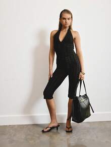 Aralina 露背深V针织上衣，弹力面料，搭配修身七分裤，两件套，适合女性休闲穿搭和个性造型。 - 黑色 - 查看 9