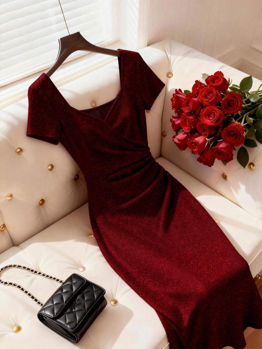 Franclia 女士纯色酒红色交叉方领褶皱腰身修身迷你连衣裙，酒红色连衣裙，红色连衣裙，假日，新年，情人节，夏季，约会 - 酒紅色 - 查看 1