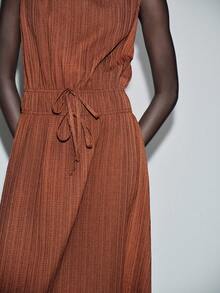 Lumivelle Women's Fashion Textured Fabric Round Neck Waist Ruched Design Sleeveless Dress - Redwood - View 5