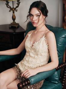 Anewsta Elegant Versatile Apricot Lace Camisole V-Neck Fitted Sleeveless Top, Spring/Summer - Apricot - View 2