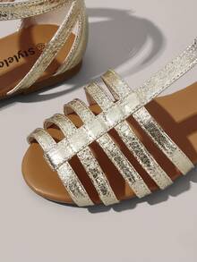 Styleloop 夏季畅销款金属金色多带平底凉鞋，时尚百搭露趾女式平底凉鞋 - 金色 - 查看 5