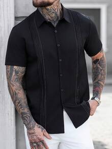 Manfinity CasualCool Camisa casual de manga corta con botones delanteros para hombre, verano - Negro - Ver 1