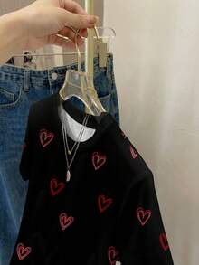 SHEIN LUNE Casual Minimalist Valentine's Day Heart Graphic Round Neck Loose Fit Women T-Shirt,Valentine's Day , Valentine Outfits For Women ,Valentines Day , Valentine Clothes ,Valentine's Day Outfit Carnival - Multicolor - View 3