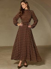 Aveloria Rosie 优雅波点飘逸连衣裙，金属腰带，胸部褶裥设计，长袖 - 彩色 - 查看 4