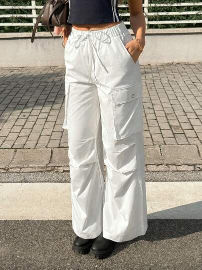 MainGRL SHEIN Spring/Summer American Casual Sporty Youth Mid-Rise White Pants With Side Pockets And Knee Pleats, Suitable For Outings, Street Style, And Everyday Wear. White Wide Leg Pants White Cargo Pants Women White Lounge Pants