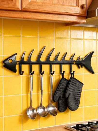 Joivida Iron Fishbone-Shaped Decorative Hook, Suitable For Gardens, Courtyards, Outdoor Decoration, Specialty Goods, European Country Style