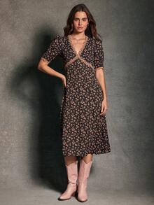 WESTFADE Đầm midi tay phồng cổ chữ V in hoa nhí và ren, thích hợp cho mùa xuân, nghỉ dưỡng, hè, kỳ nghỉ xuân, lễ hội, thường ngày, dễ thương, phong cách boho, Nashville, trang phục đi xem hòa nhạc đồng quê, trang phục miền Tây cho nữ, kỳ nghỉ, bãi biển, phong cách cao bồi ven biển. - Nhiều màu - Xem 5