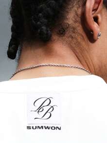 PLAYBOY X SUMWON 男士短款圆领短袖T恤，胸前印有黑色小Logo，休闲夏季上衣 - 白色 - 查看 6