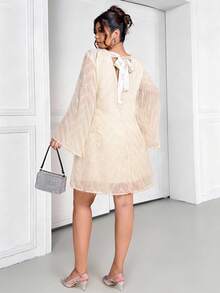 Cravure 大码女式圆领喇叭袖宽松时尚连衣裙 - 米色 - 查看 1