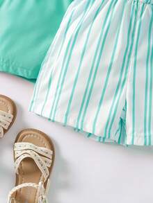 SHEIN Genkimix Kids 女童无袖条纹涤纶短款连体衣，褶皱细节设计，是夏季度假的完美之选。女童连体衣，女童连体衣，女童服装，女童夏季服装，碎花连体衣，条纹连体衣，夏季套装，连体衣，女童连体衣，无袖连体衣，夏季服装。 - 綠色 - 查看 6