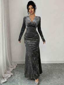 Elenzga Women's Elegant Romantic Delicate Party Dress, Velvet, Pearl Decor V-Neck, Long Sleeve, Bodycon Mermaid Maxi Dress, Suitable For New Year - Grey - View 4