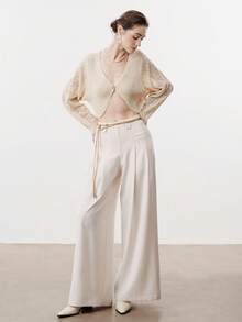 Aalyst 女士春夏新款V领纽扣短款开衫，优雅高端修身长袖针织毛衣上衣 - 杏色 - 查看 4