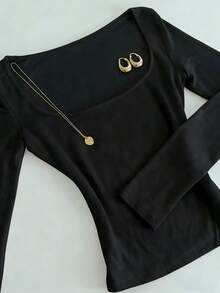 Glimmora Áo thun dài tay dáng ôm cổ vuông màu đen tối giản, phù hợp cho mùa xuân, hè, thu và đông. Áo thun thời trang sành điệu, quà tặng cho anh chị em, quà tặng cho mẹ, quà tặng Ngày của Mẹ. Áo thun phong cách tối giản thường ngày. - màu đen - Xem 3