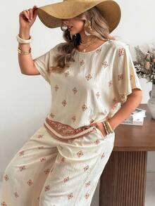 Ceyna Conjunto de duas peças feminino plus size casual para férias, com estampa vintage, composto por blusa de gola redonda com mangas morcego e calça pantalona. Ideal para primavera/verão. - Damasco - Ver 6