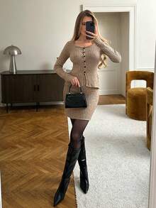 SHEIN Elenzya Ensemble 2 pièces pull graphique style vintage Stockholm et jupe moulante. Tenue élégante et polyvalente pour le travail, les rendez-vous, les fêtes, Thanksgiving - Kaki - Voir 5