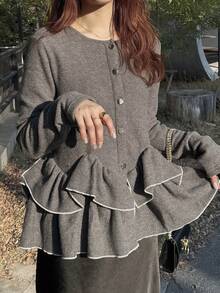 FRIFUL 女士圆领金属纽扣装饰下摆层叠荷叶边修身休闲T恤 - 灰色 - 查看 8