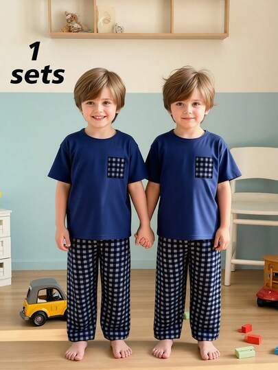 一套男童格子印花短袖上衣和裤子两件套睡衣，休闲，春秋季