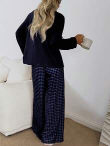 Dream Adore Conjunto de pijama a cuadros con cuello y decoración de botones para mujer de Doze Lane - Azul Marino - Ver 2