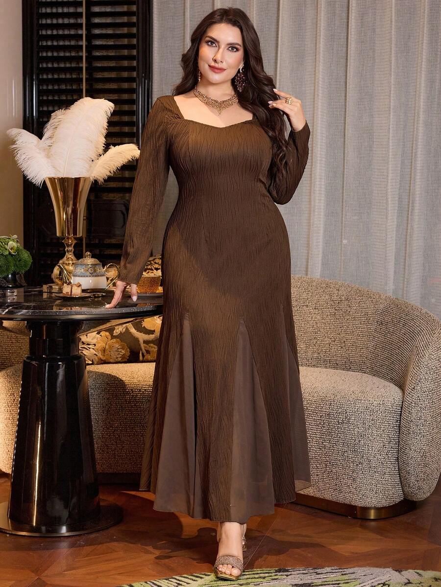 Modelyn Abito a-line elegante da donna taglie forti, in marrone, con motivo jacquard a onde in maglia e inserti in chiffon, adatto per primavera/estate - Castano - Visualizzare 1