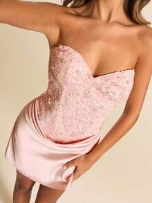 SHEIN BAE 春夏纯色蜜桃色抹胸修身迷你连衣裙，优雅粉色迷你派对连衣裙，夏季缎面连衣裙，优雅连衣裙，海滩度假连衣裙，生日派对连衣裙，婚礼宾客礼服，早午餐连衣裙 - 粉色 - 查看 4