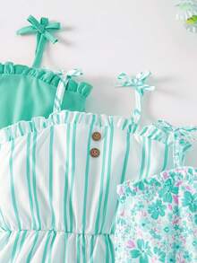 SHEIN Genkimix Kids 女童无袖条纹涤纶短款连体衣，褶皱细节设计，是夏季度假的完美之选。女童连体衣，女童连体衣，女童服装，女童夏季服装，碎花连体衣，条纹连体衣，夏季套装，连体衣，女童连体衣，无袖连体衣，夏季服装。 - 綠色 - 查看 4