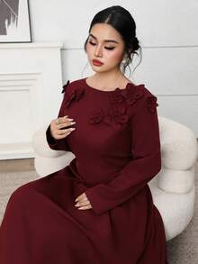 Feyla 大码女式纯色圆领长袖碎花装饰优雅连衣裙 - 酒紅色 - 查看 4