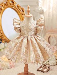 SHEIN Vestido infantil feminino de modelagem solta, manga flare, gola redonda, detalhe de babado na barra e fenda, amarelo claro. - Amarelo - Ver 3
