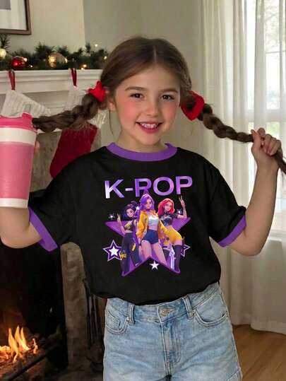 少女休闲卡通图案短袖圆领T恤，适合夏季穿着