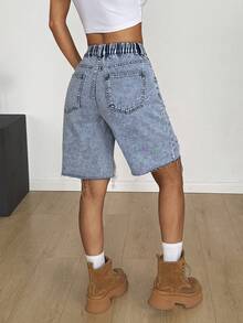 SHEIN PETITE 春夏女式派对 Y2K 度假休闲口袋水钻装饰做旧牛仔短裤 - 淺色水洗藍 - 查看 3