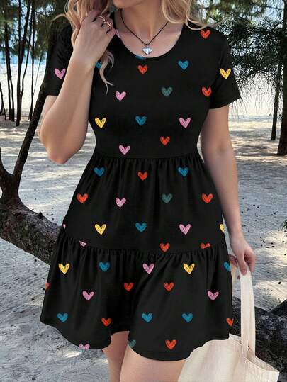 Veykashi 大码彩色爱心印花休闲连衣裙，适合情人节穿着