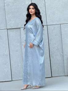 Al Najma Damklänning med långa ärmar och lös, elegant arabisk klänning i kontrasterande spets - Blåröd - Visa 8