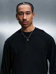 PLAYBOY X SUMWON 带有重复背面印花图案的Logo长袖圆领T恤，纯棉休闲街头风 - 黑色 - 查看 4