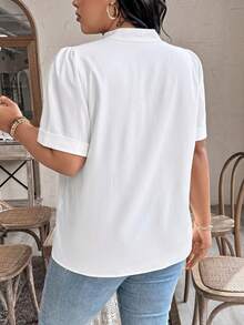 Linhara Áo sơ mi nữ cỡ lớn dệt kim dáng regular, thoải mái, thích hợp cho mùa xuân sớm, đi làm, với họa tiết thêu giả, tay ngắn, màu trắng. - trắng - Xem 2