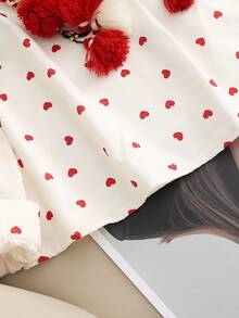 GlowEve CURVE 大码女式爱心印花流苏春夏新款套装；V领长袖罩衫，饰有编织绳爱心图案，宽松舒适，搭配休闲短裤，两件套 - 彩色 - 查看 7