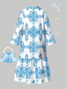 SHEIN 少女休闲度假传统复古靛蓝蜡染花卉图案连衣裙，甜美优雅的蝴蝶结印花宽松长裙，适合春夏日常、度假、旅行、休闲度假穿着，舒适易穿，休闲百搭，春夏装扮，充满春日气息，时尚少女，儿童蜡染图案服装，春夏新款 - 彩色 - 查看 2