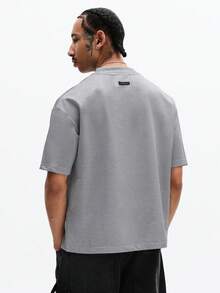 SUMWON Men's Oversized Short Sleeve T-Shirt With Script Logo Print Crew Neck Casual Top - Grey - View 2