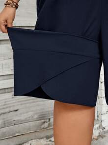SHEIN CURVE+ Overall Hitam Wanita Ukuran Besar dengan Tali Bahu yang Dapat Diatur, Penutup Kancing, dan Saku di Bagian Kaki yang Terbelah untuk Musim Semi - Navy Blue - View 8